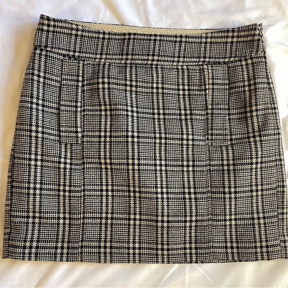 Banana Republic Mini Skirt | Wool Blend Plaid